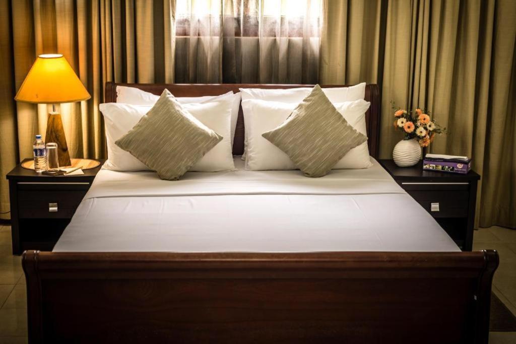 Ocean Beauty Guest House نيجومبو المظهر الخارجي الصورة