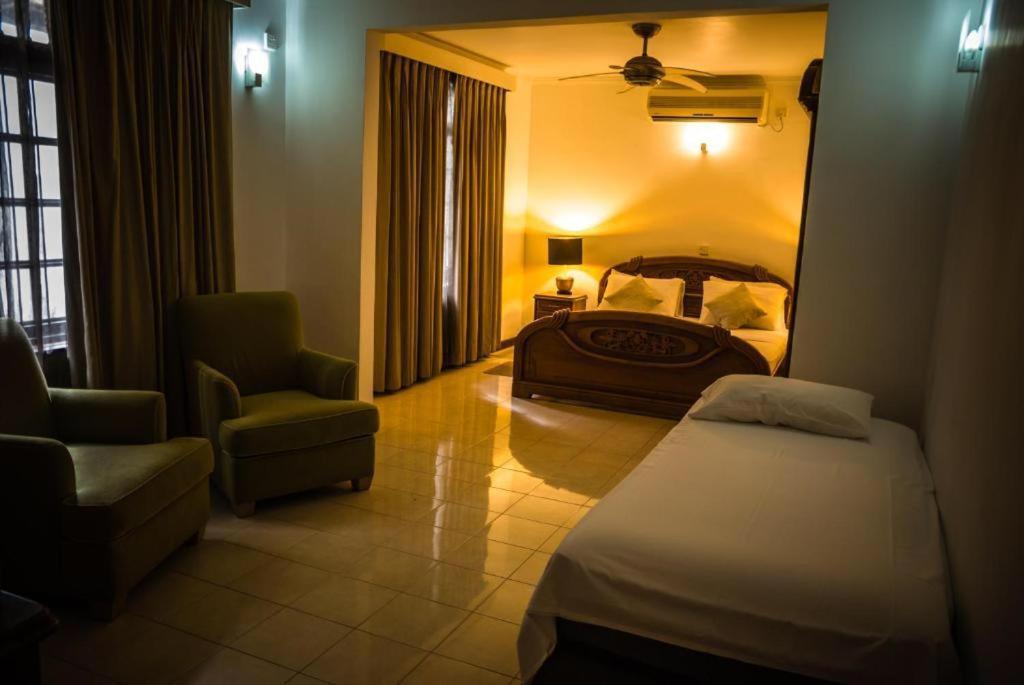 Ocean Beauty Guest House نيجومبو المظهر الخارجي الصورة